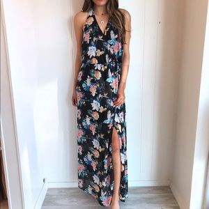 🆕 Floral Halter Maxi Dress